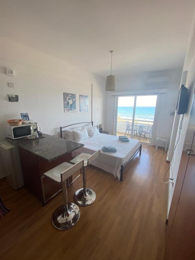 Alex Beach Apartment 33 Larnaca Exterior photo