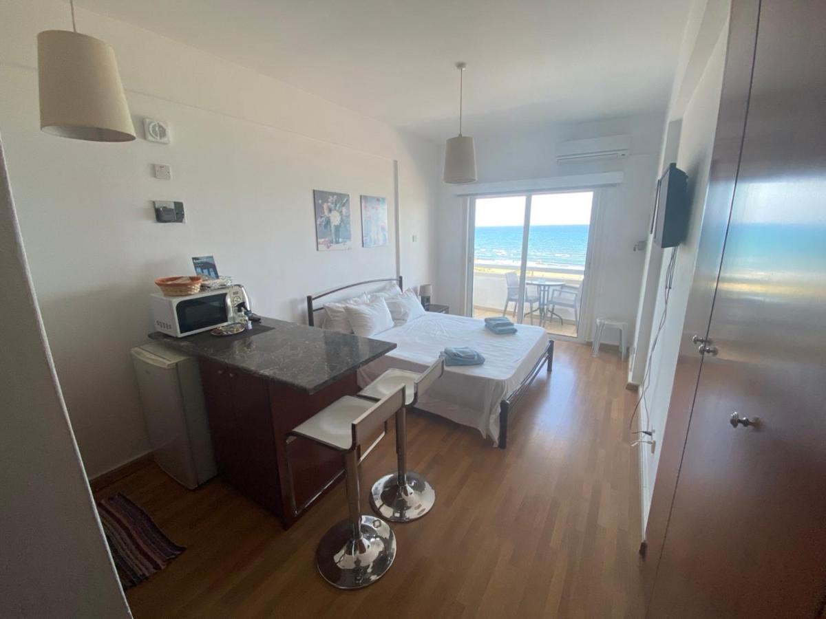 Alex Beach Apartment 33 Larnaca Exterior photo